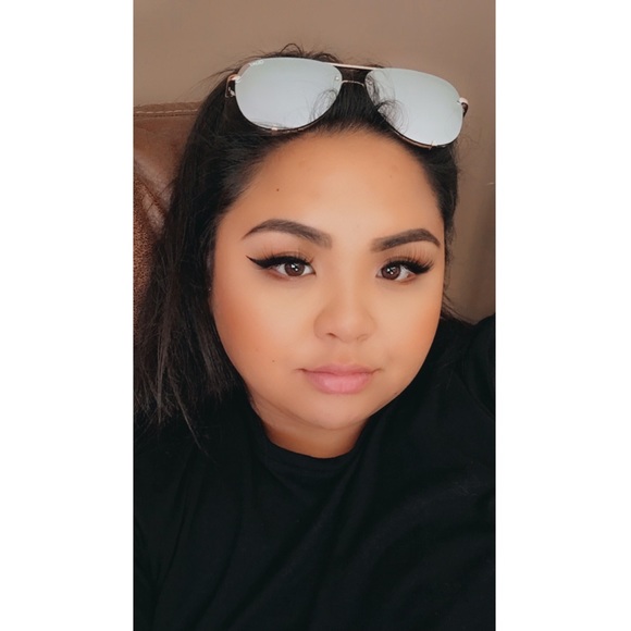 Meet your Posher, Shae-lynn - Picture 1 of 1